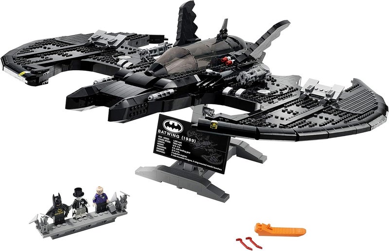 LEGO 1989 Batwing Building Set and Display Model - 2363 Pieces - Image 2